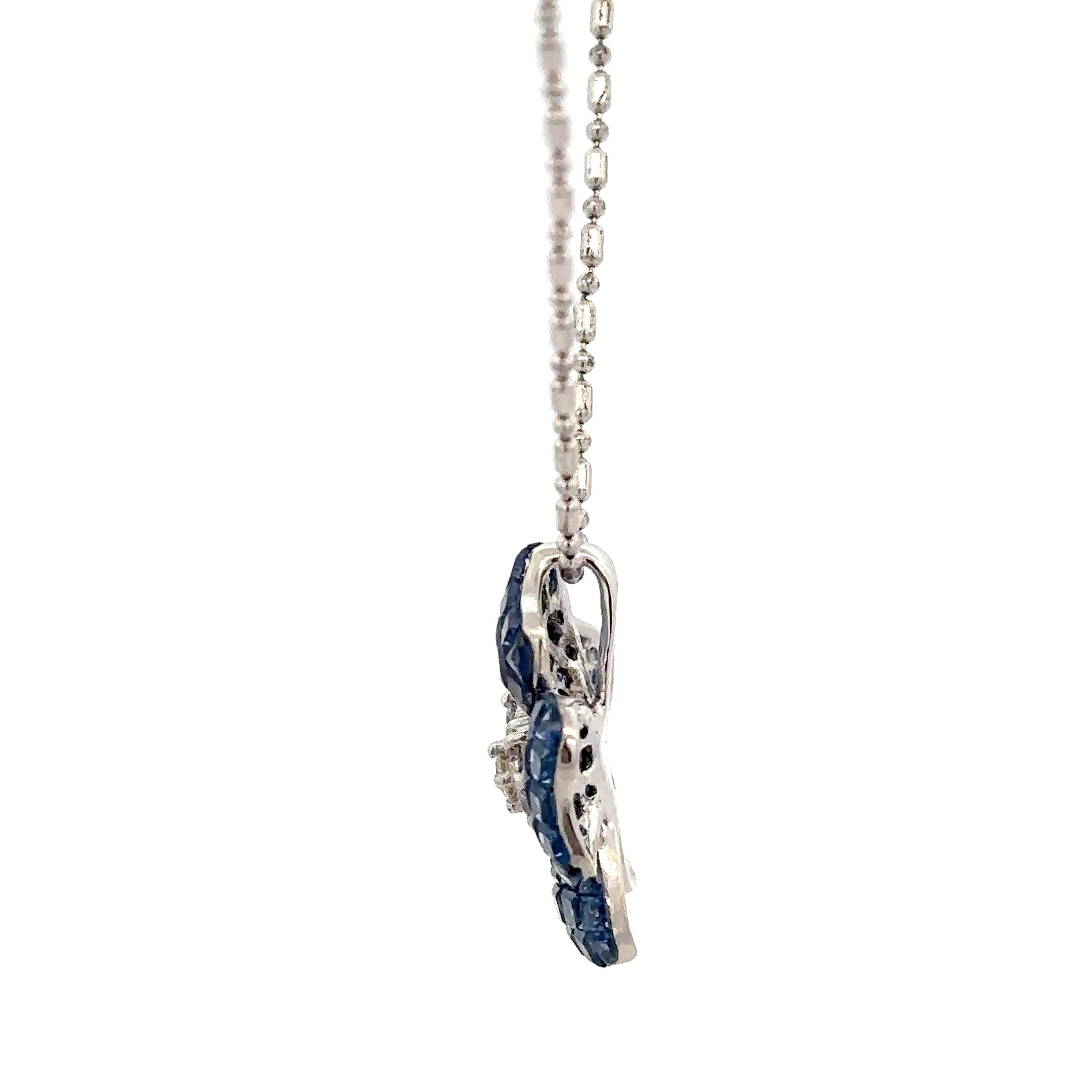 18k White Gold Sapphire & White Diamonds Pendants