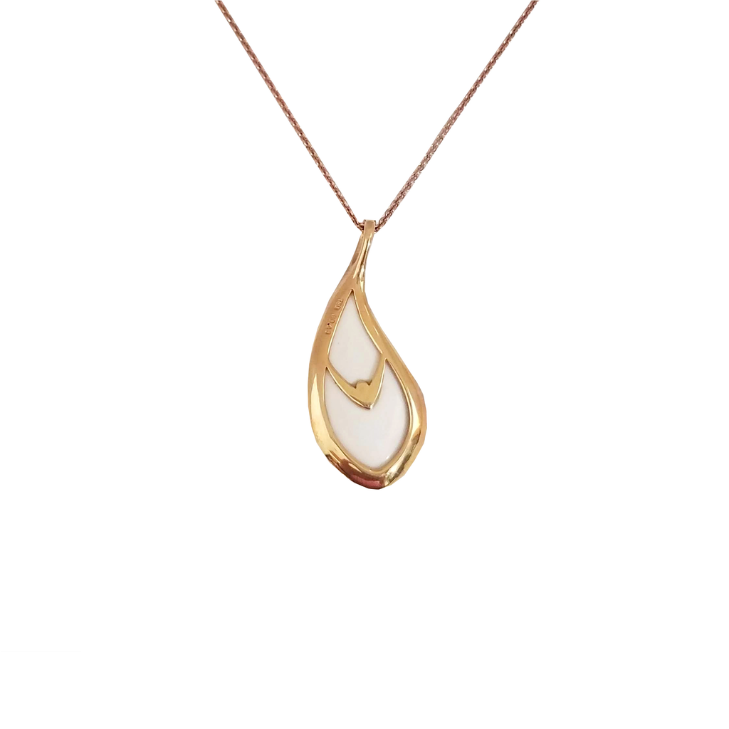18k Pink Gold White Onyx & White Diamonds Pendant