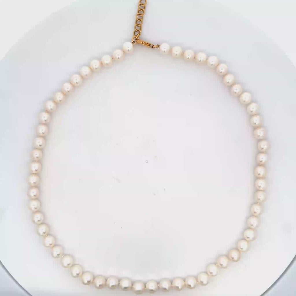 18k Yellow Gold White Pearl Necklace