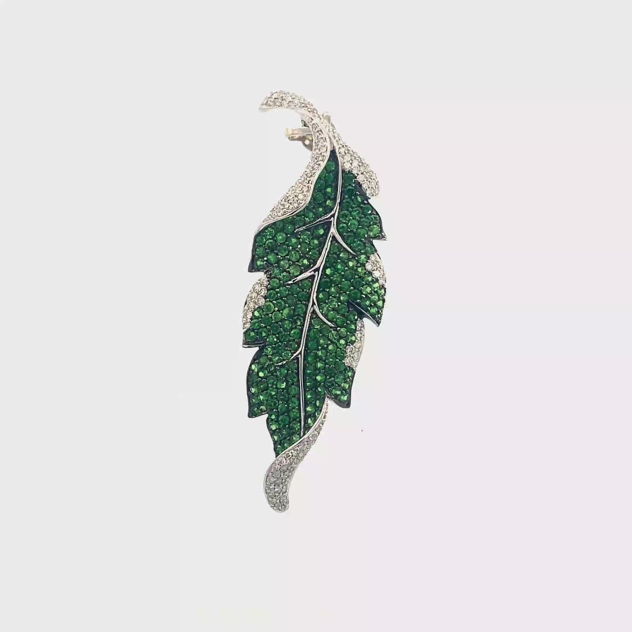 18k White Gold Tsavorites & White Diamonds Pendant