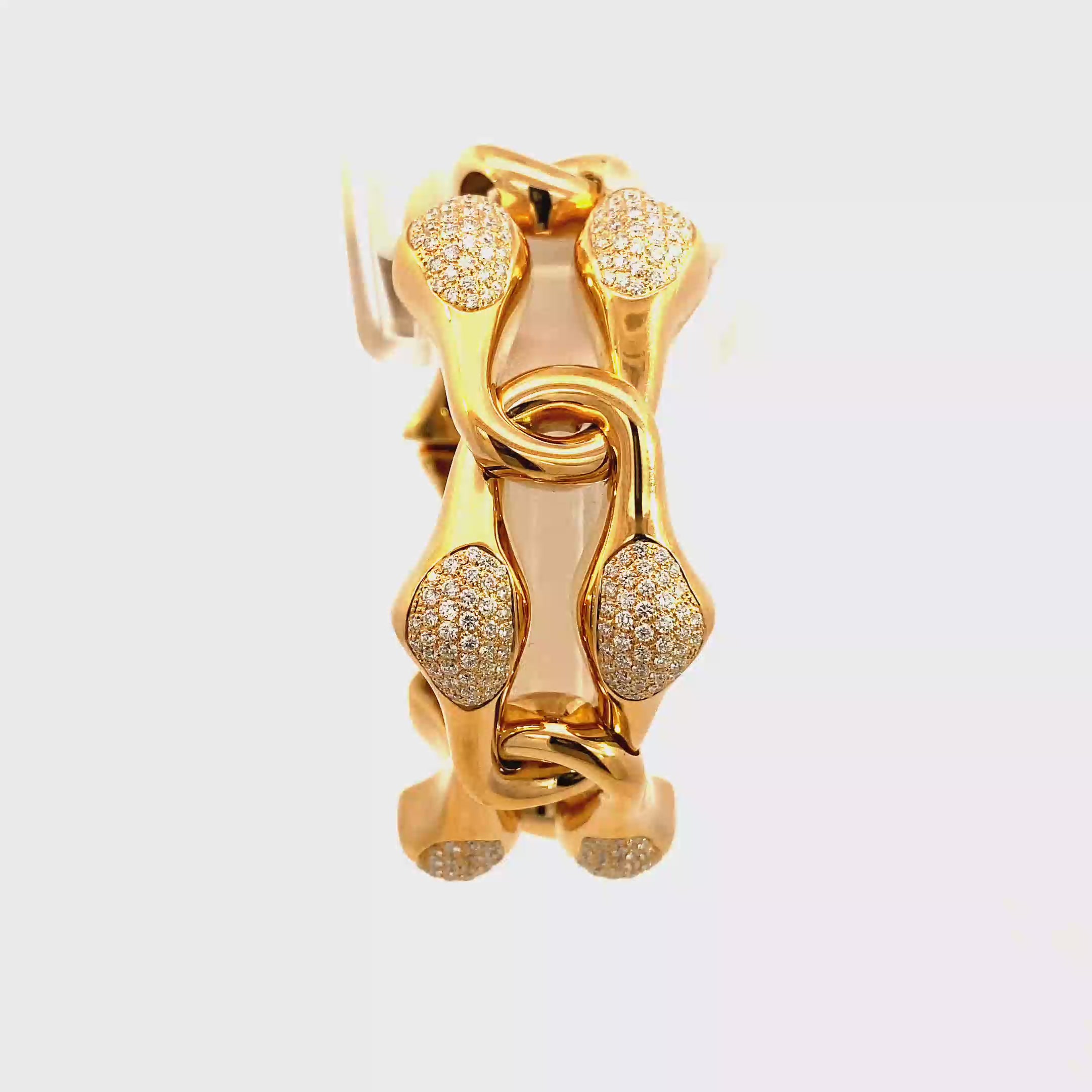 18k Yellow Gold White Diamonds Bangle