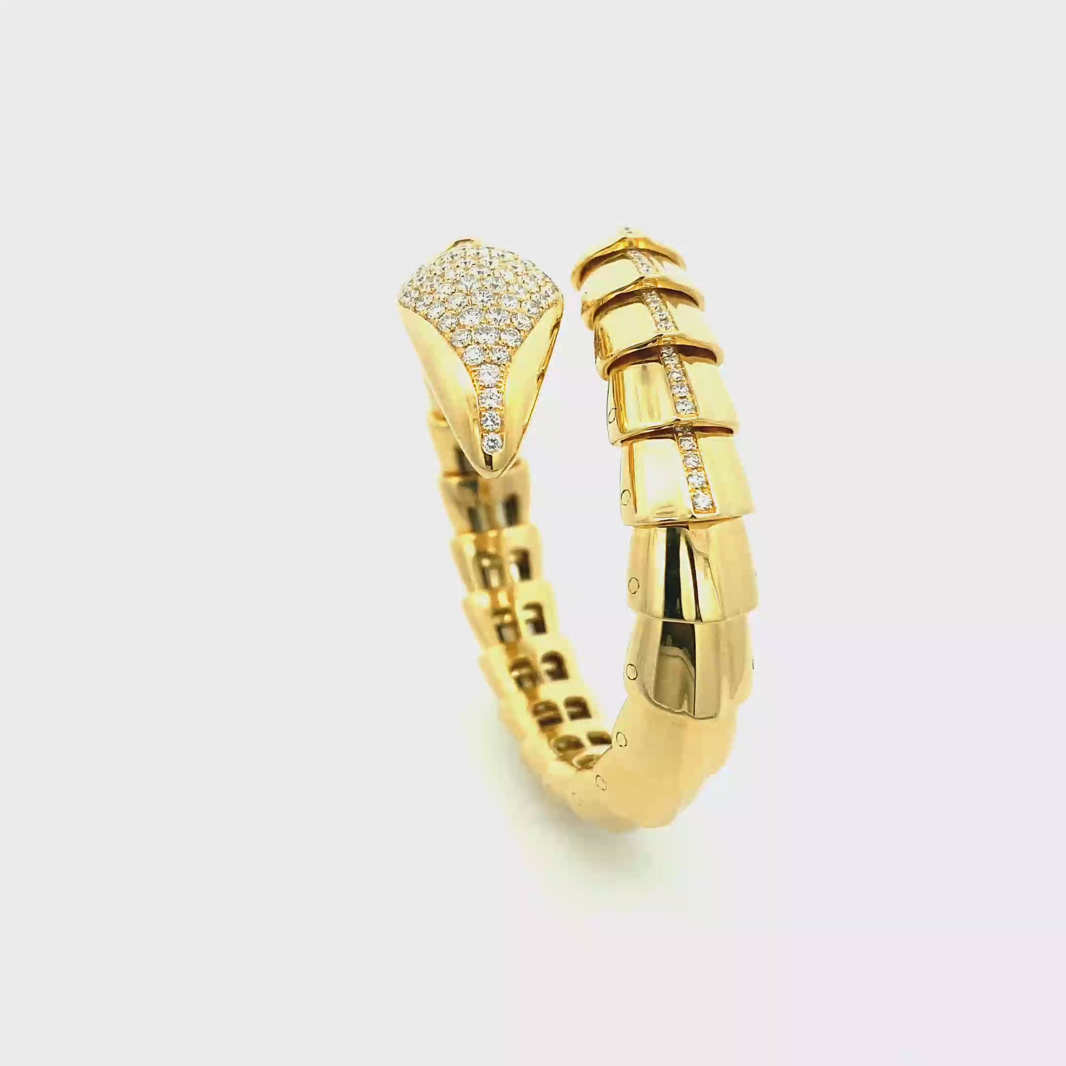 18k Yellow Gold White Diamonds Bangle