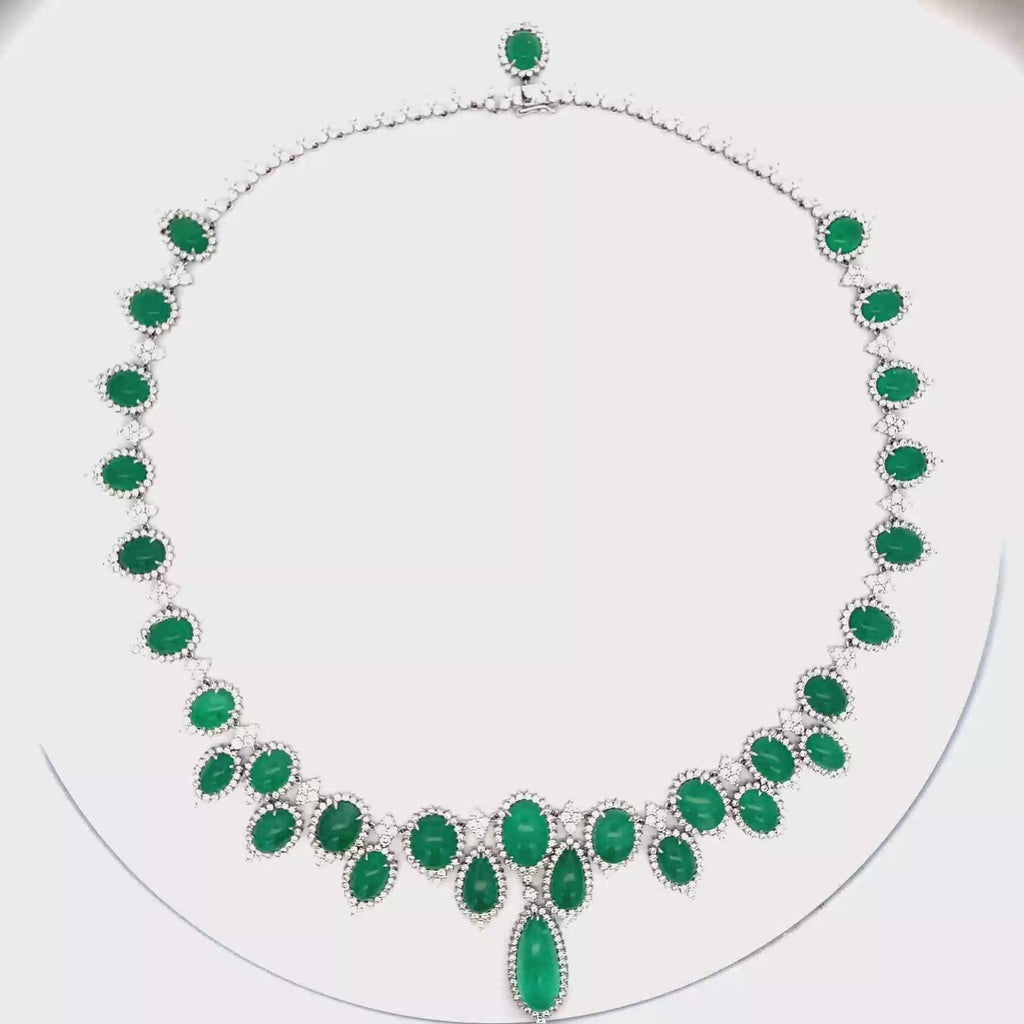 18k White Gold Emerald & White Diamonds Necklace